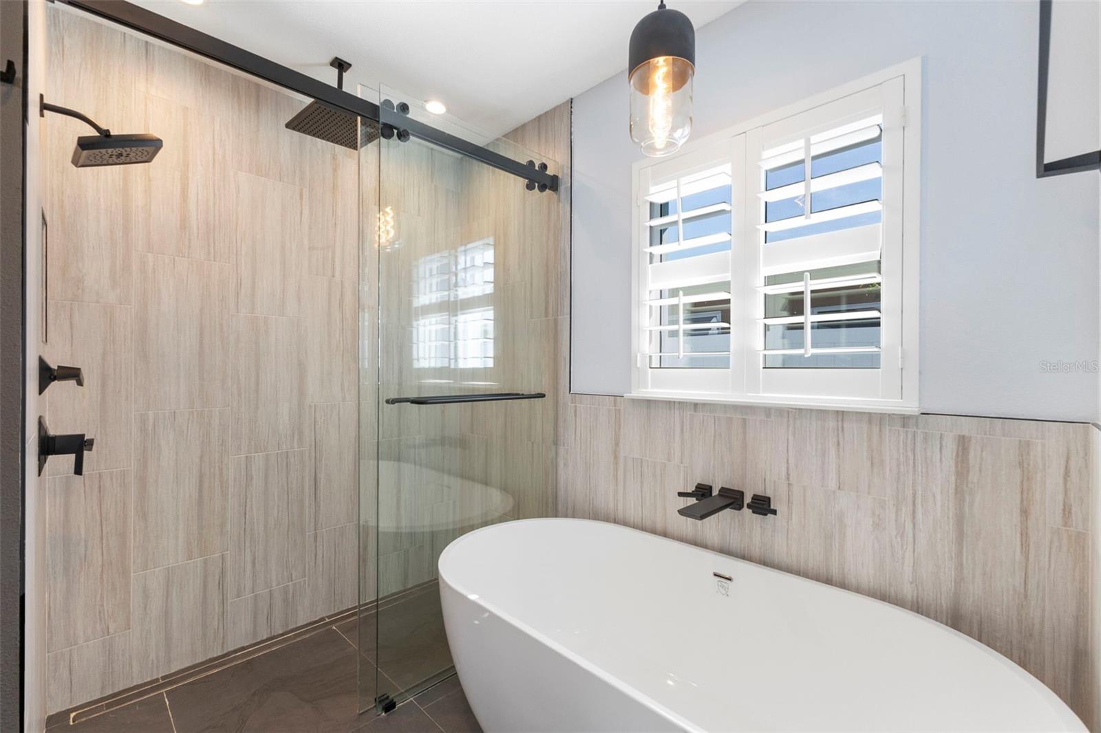 Image 16 of 39 For 312 Westwinds Drive