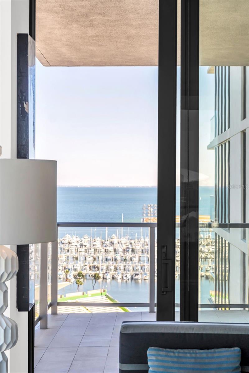 Image 14 of 88 For 301 1st Street S 1404