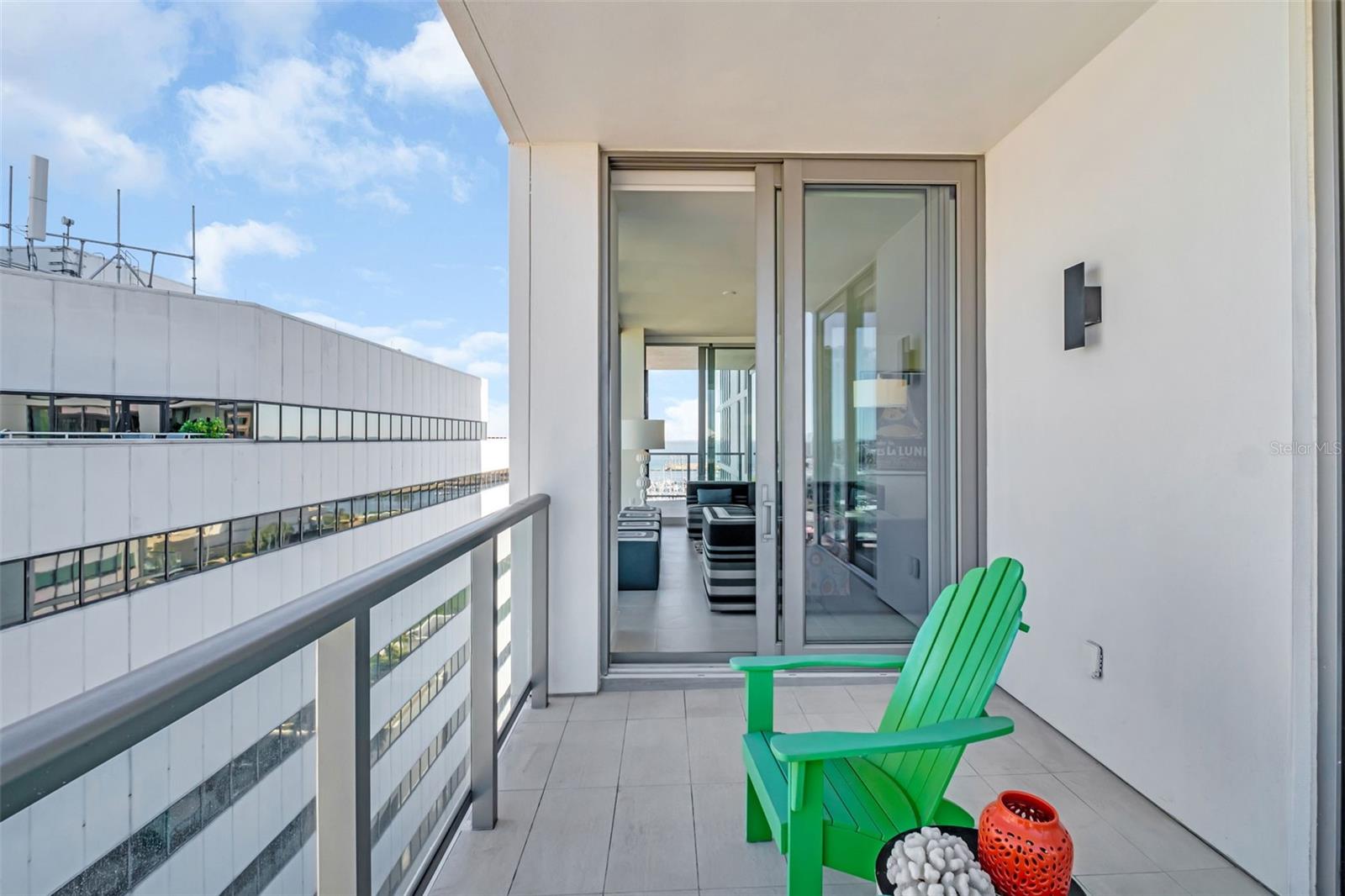 Image 15 of 88 For 301 1st Street S 1404