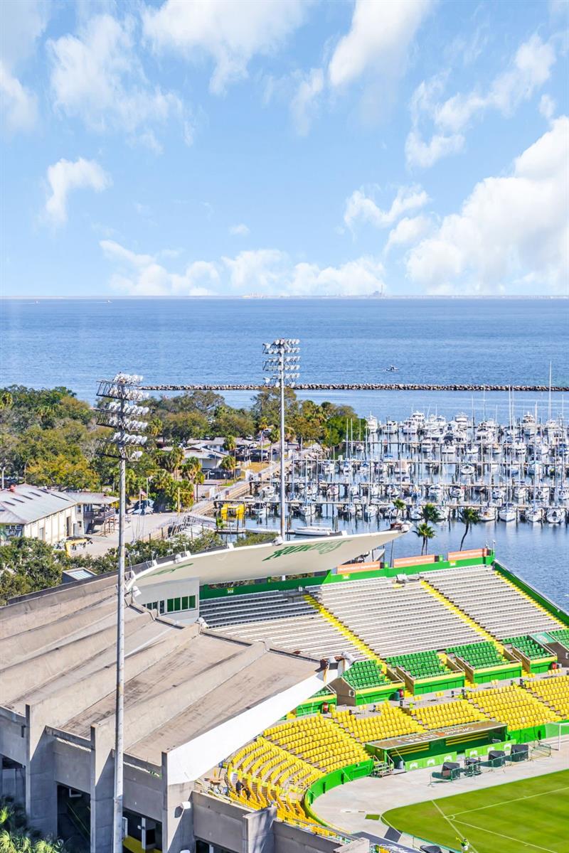 Image 16 of 88 For 301 1st Street S 1404