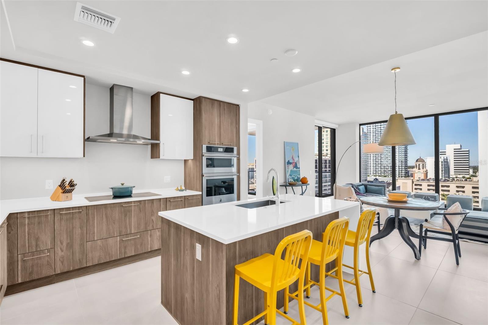 Image 25 of 88 For 301 1st Street S 1404