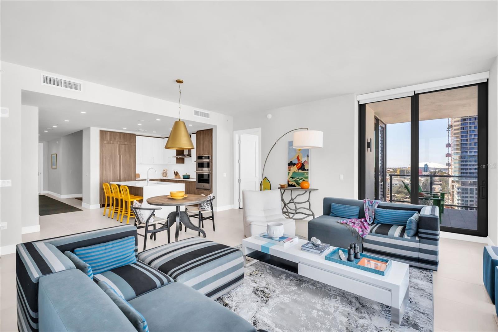 Image 3 of 88 For 301 1st Street S 1404