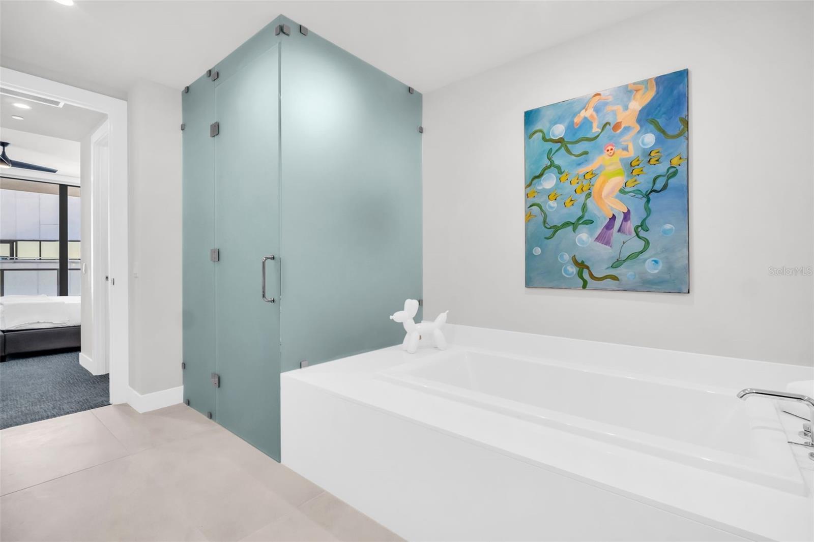 Image 45 of 88 For 301 1st Street S 1404