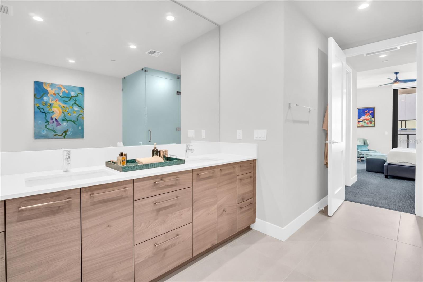 Image 46 of 88 For 301 1st Street S 1404