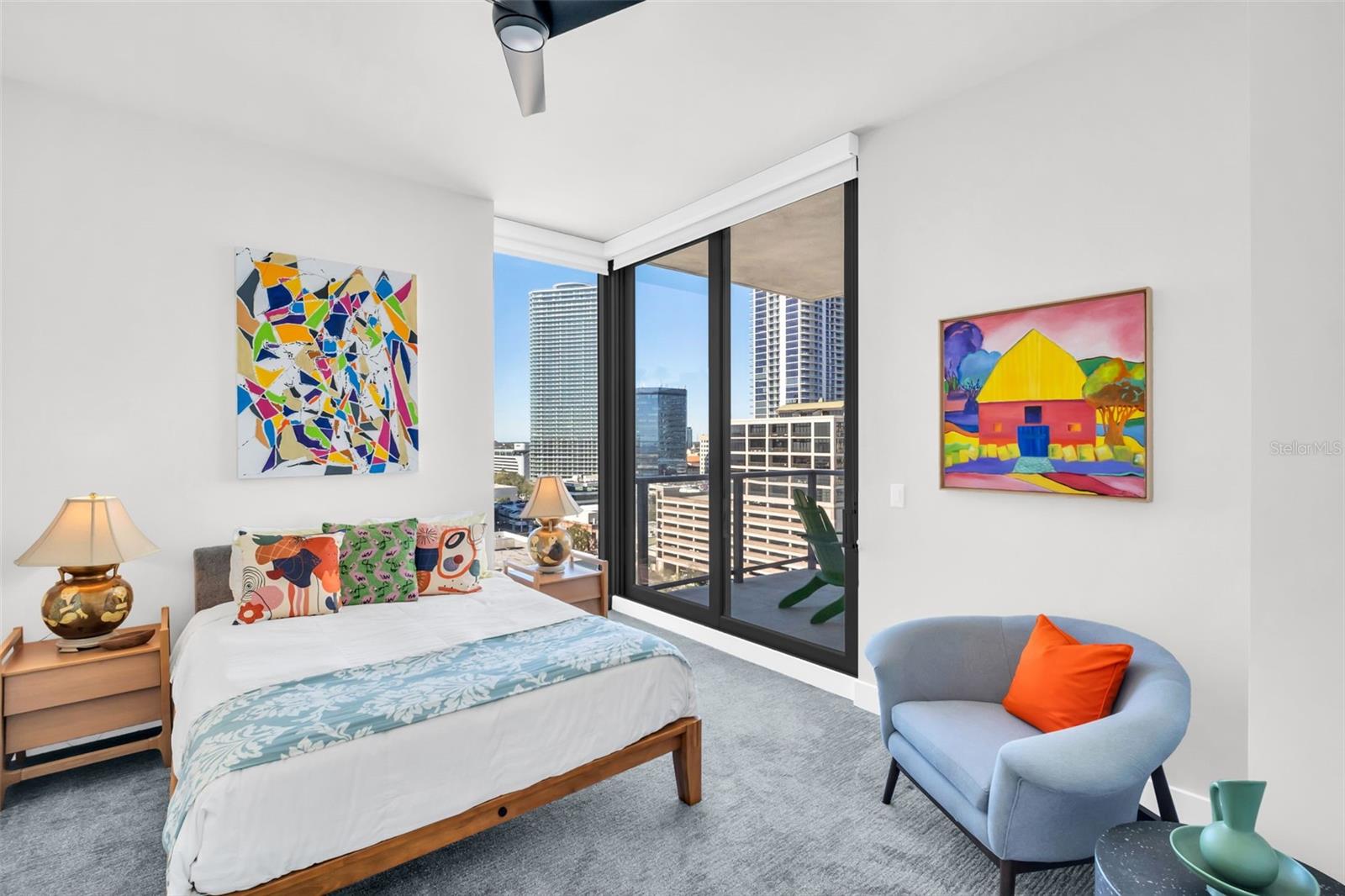 Image 49 of 88 For 301 1st Street S 1404