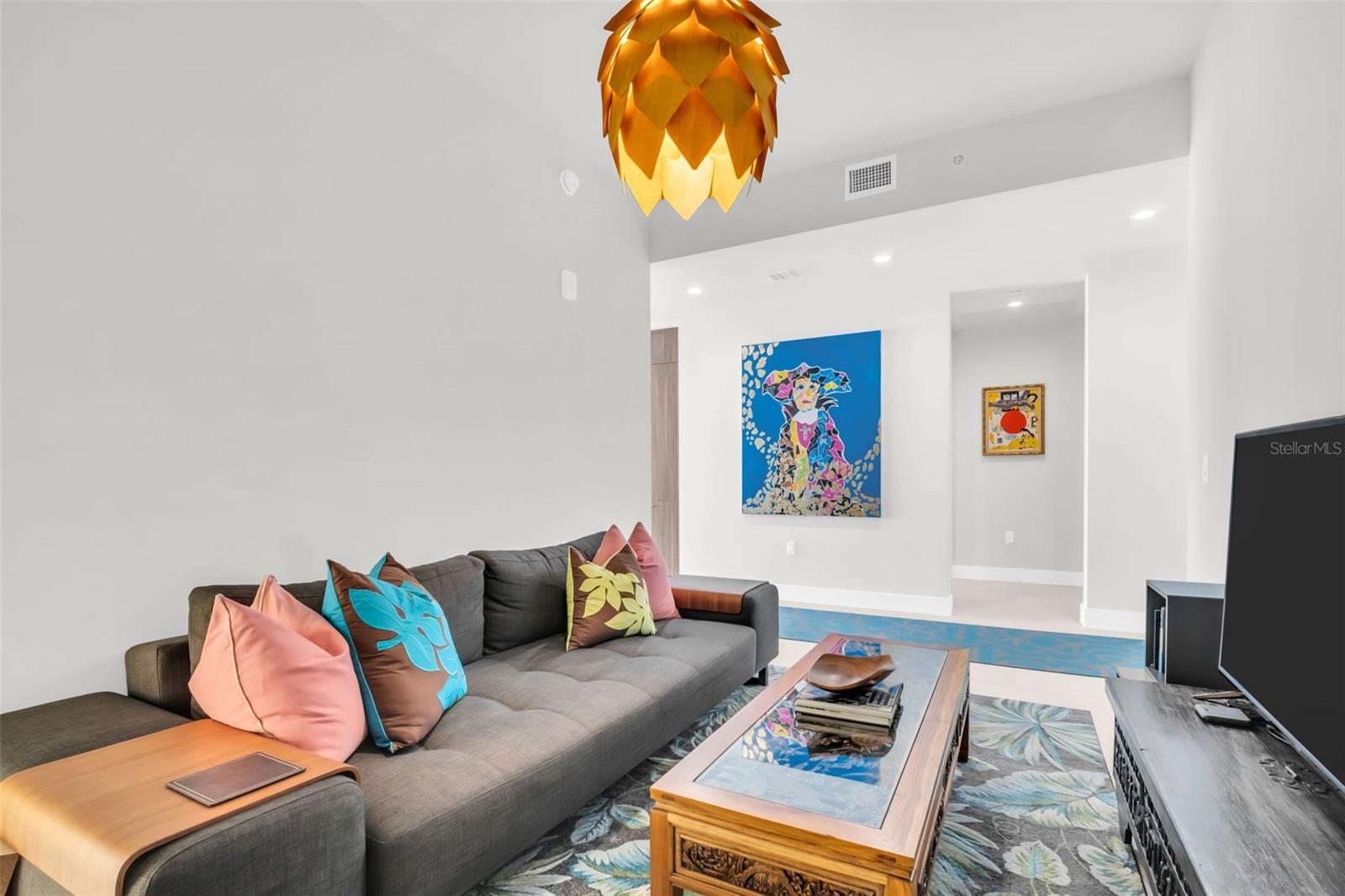 Image 58 of 88 For 301 1st Street S 1404