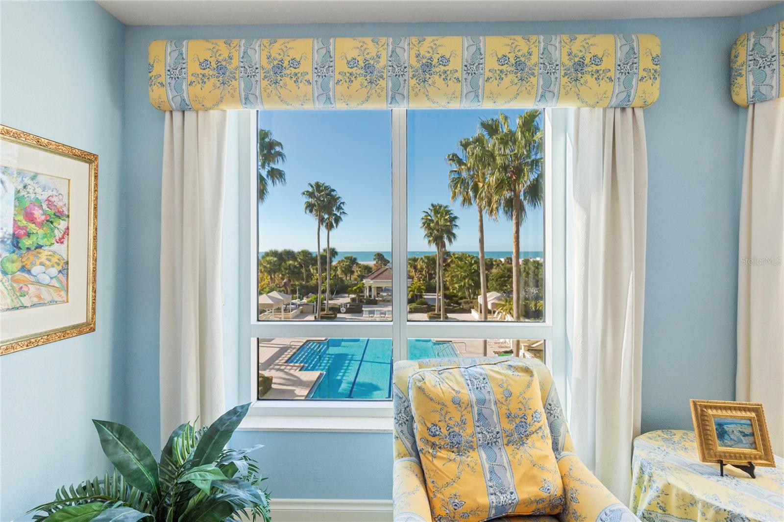 Listing photo id 26 for 1180 Gulf Boulevard 202