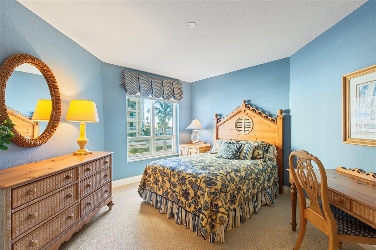 Listing photo id 30 for 1180 Gulf Boulevard 202