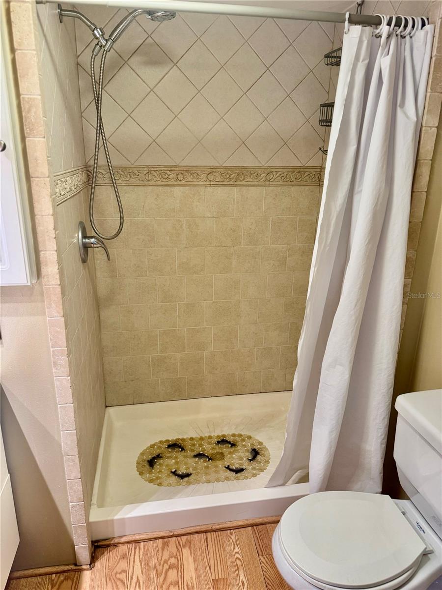 Image 23 of 27 For 7901 40th Avenue N 21