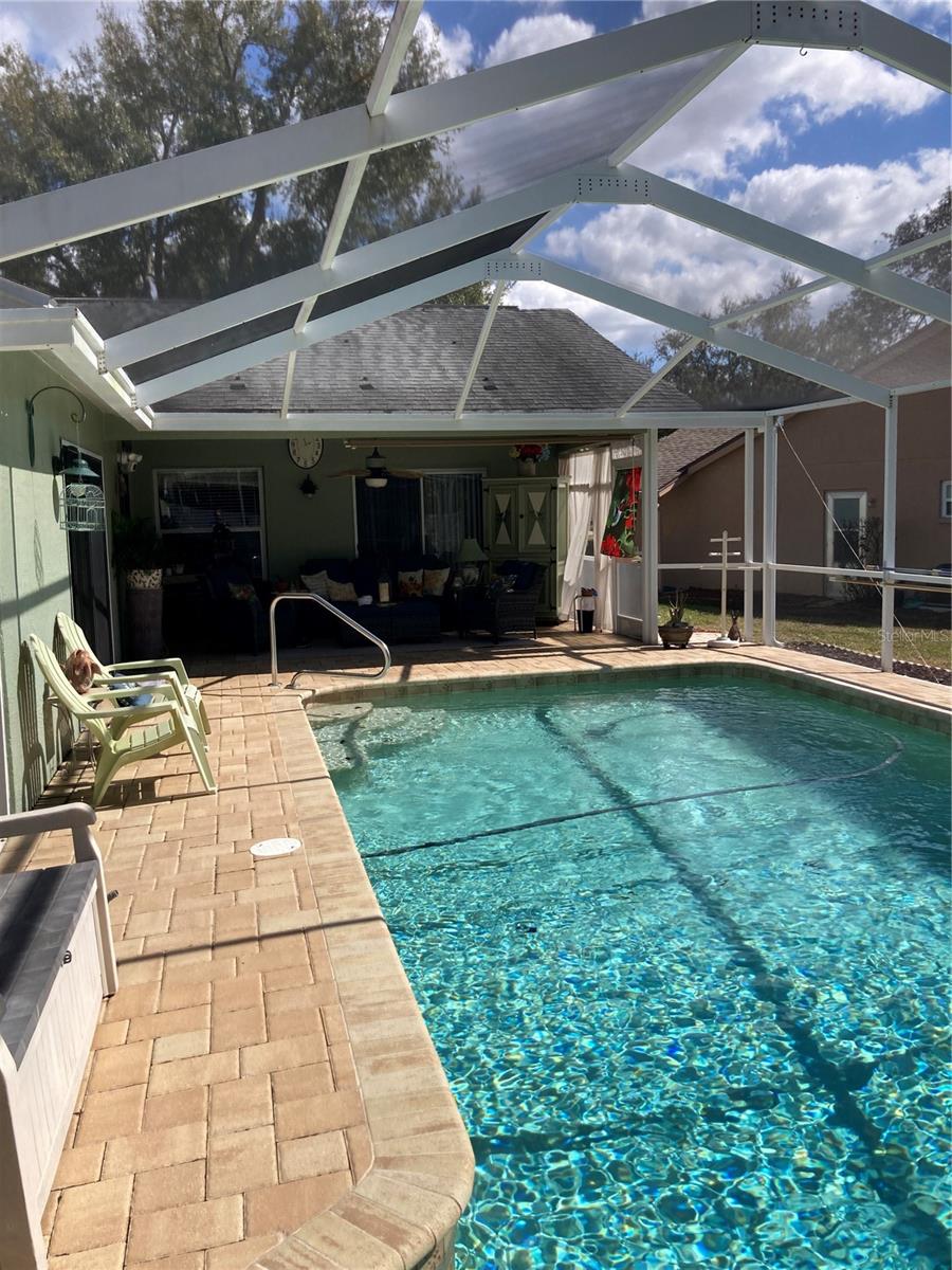 Image 42 of 45 For 8101 Roxboro