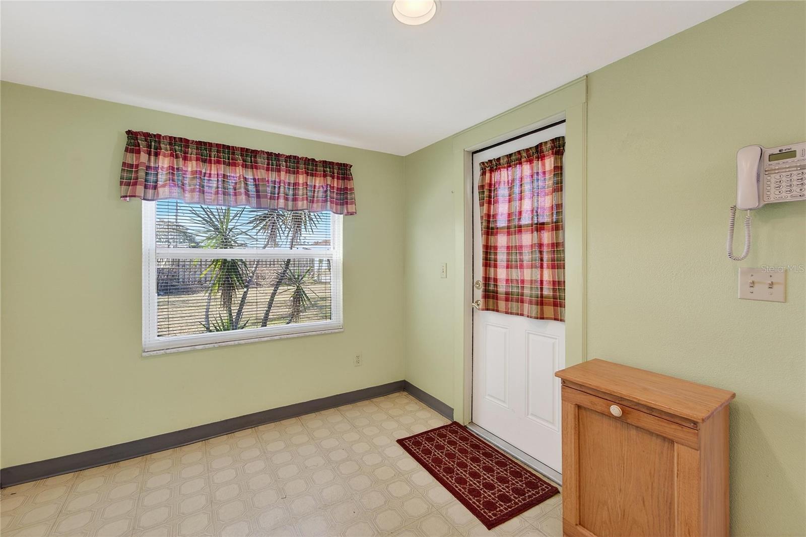 Image 16 of 31 For 9120 Memorial Highway