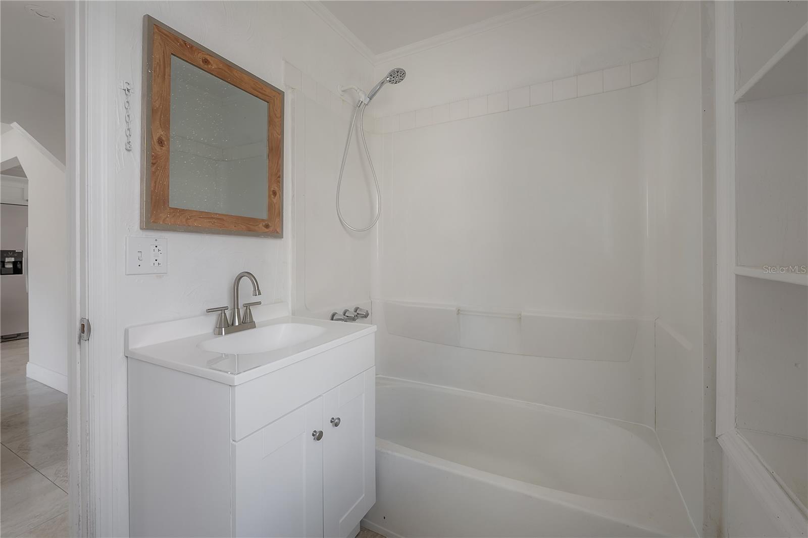 Image 16 of 43 For 515 Sharon Street