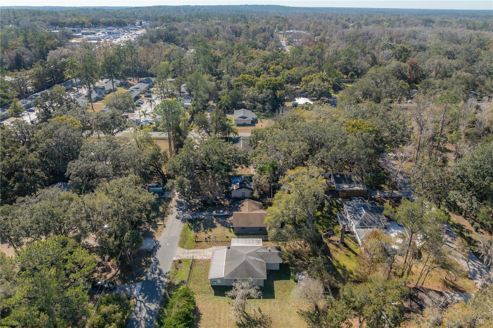 Image 40 of 43 For 515 Sharon Street