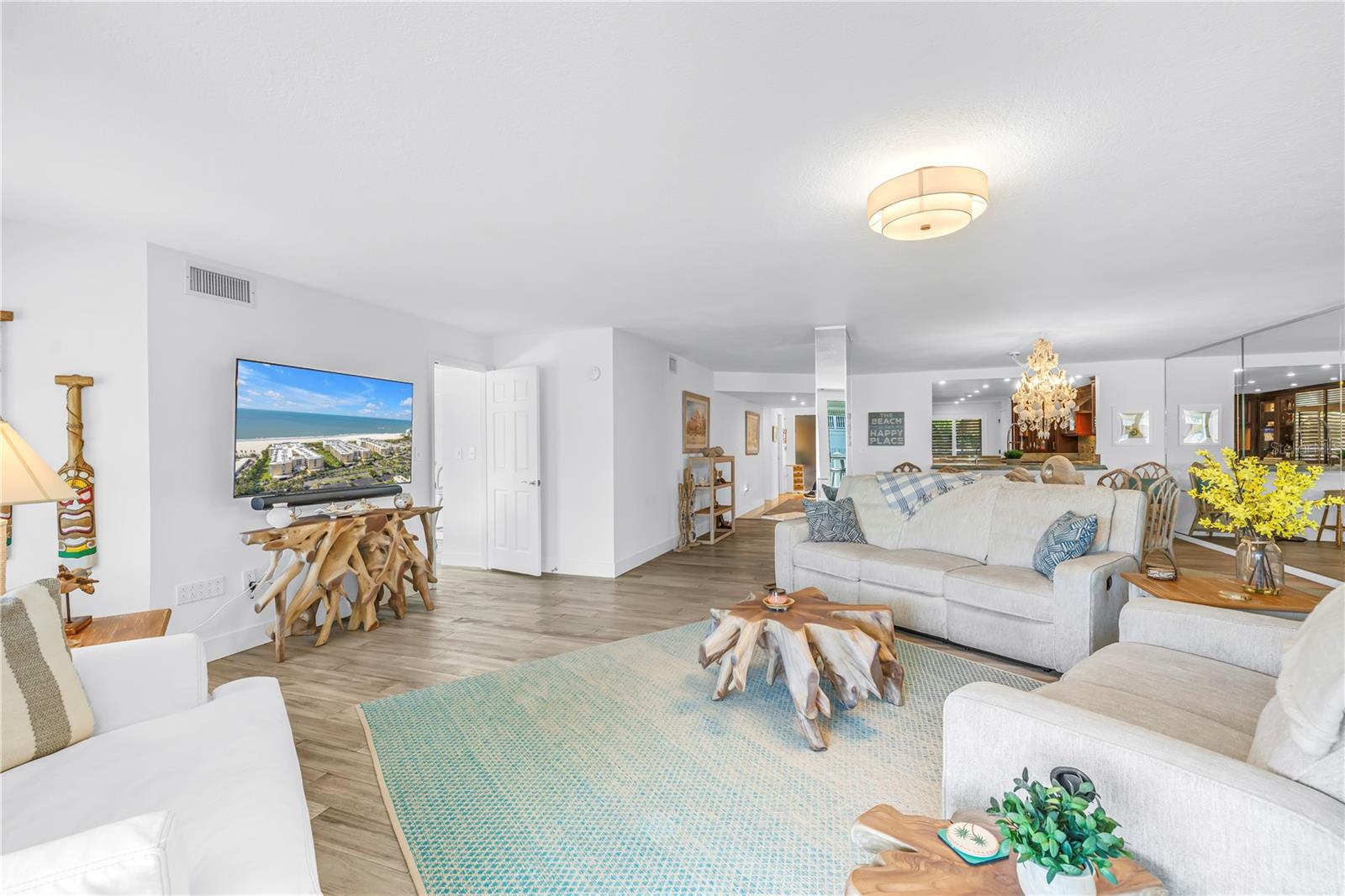 Image 16 of 55 For 6600 Sunset Way 408