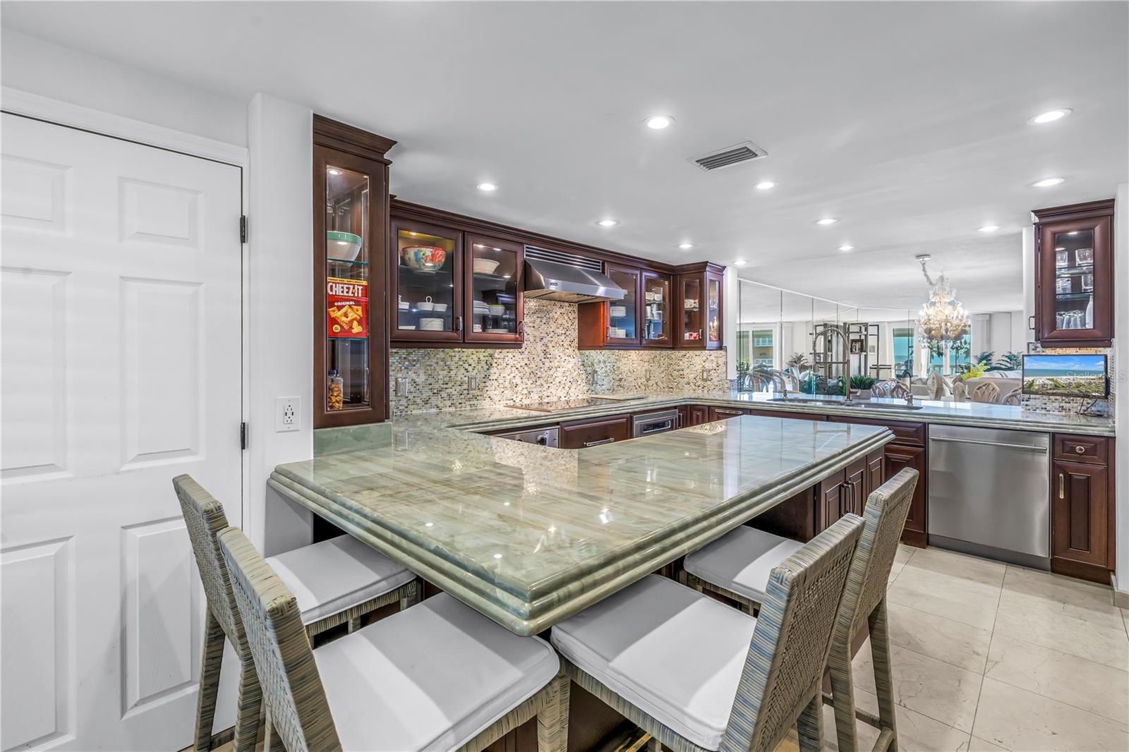 Image 9 of 55 For 6600 Sunset Way 408