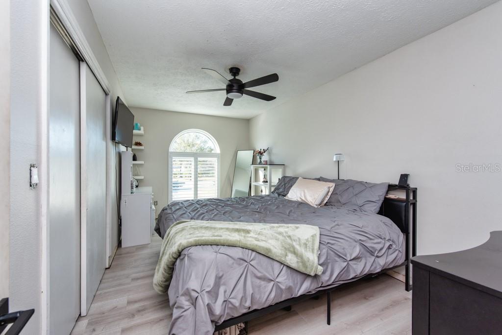 Listing photo id 19 for 4110 Meadow Run Lane