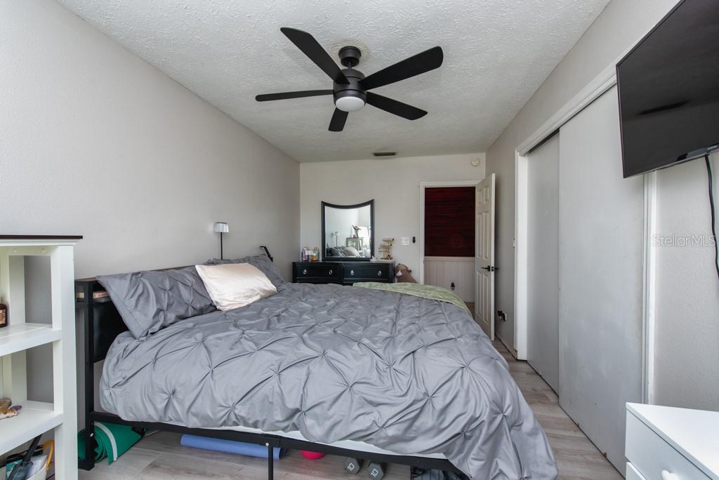 Listing photo id 20 for 4110 Meadow Run Lane