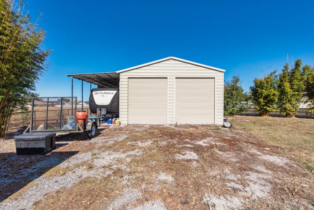 Listing photo id 27 for 4110 Meadow Run Lane