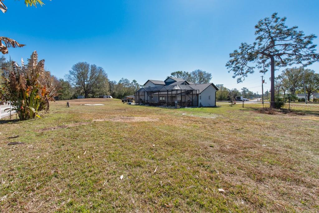 Listing photo id 29 for 4110 Meadow Run Lane