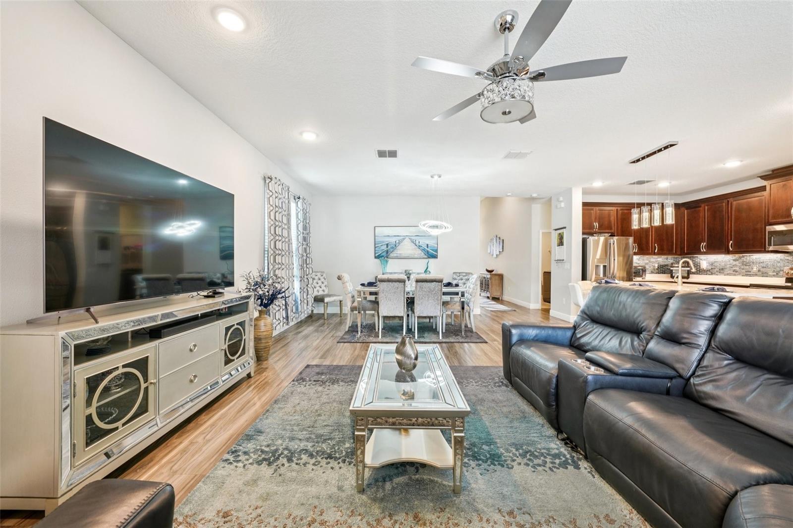 Image 12 of 77 For 12627 Vander Way