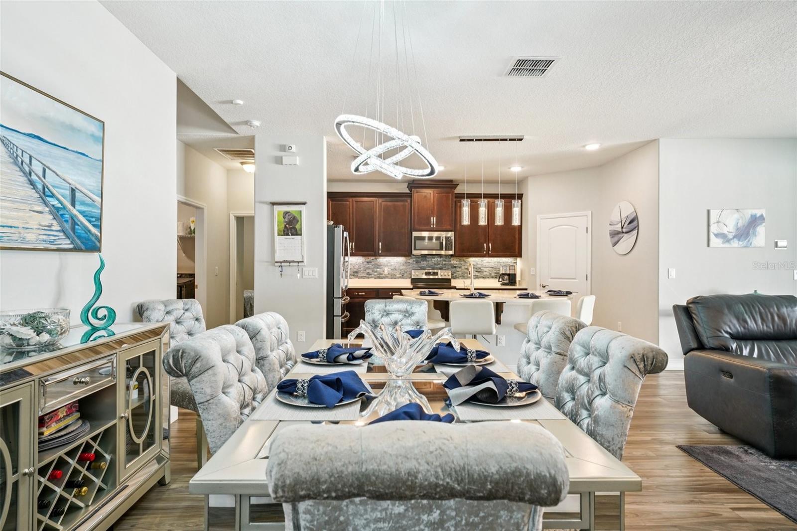 Image 17 of 77 For 12627 Vander Way