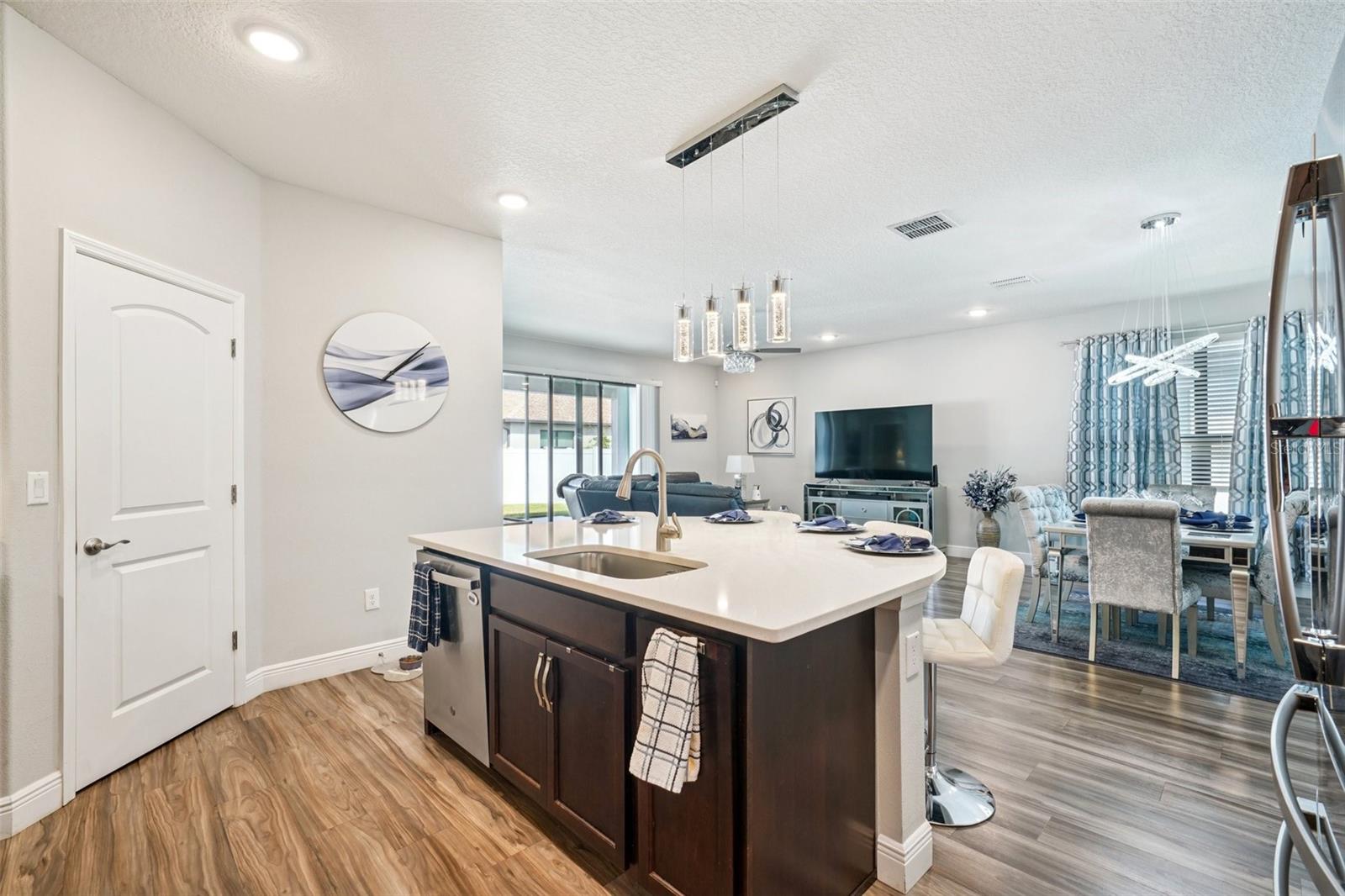 Image 24 of 77 For 12627 Vander Way