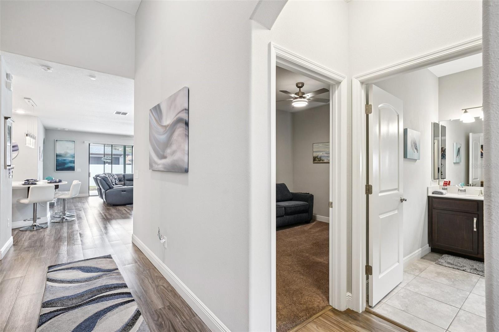 Image 31 of 77 For 12627 Vander Way