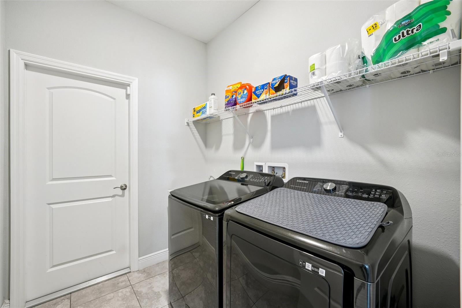 Image 38 of 77 For 12627 Vander Way