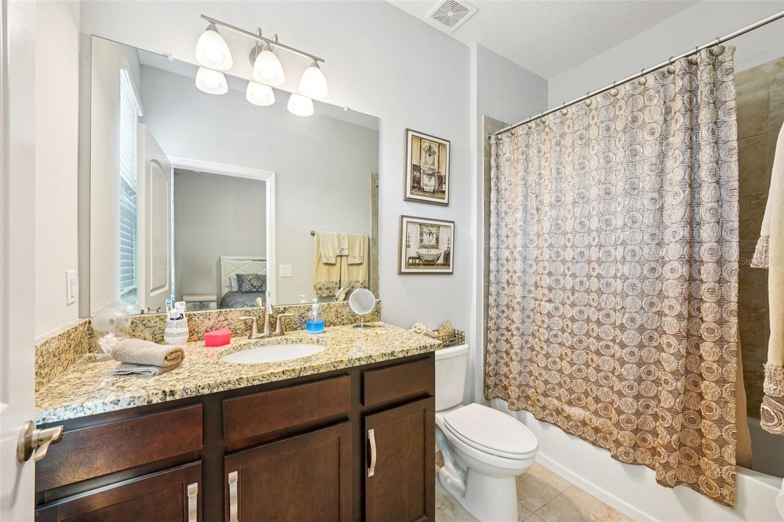 Image 42 of 77 For 12627 Vander Way