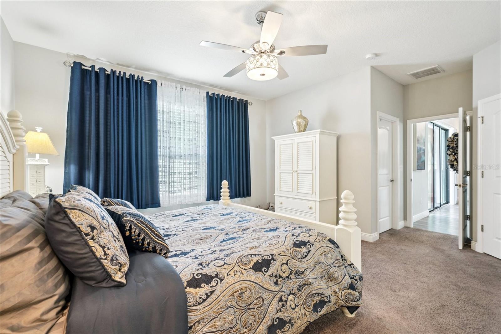 Image 47 of 77 For 12627 Vander Way