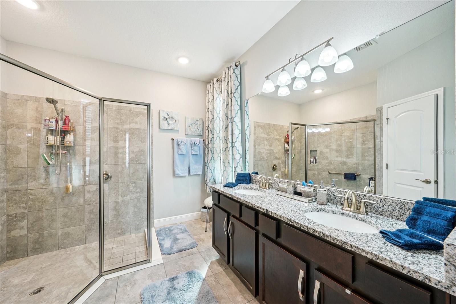 Image 48 of 77 For 12627 Vander Way