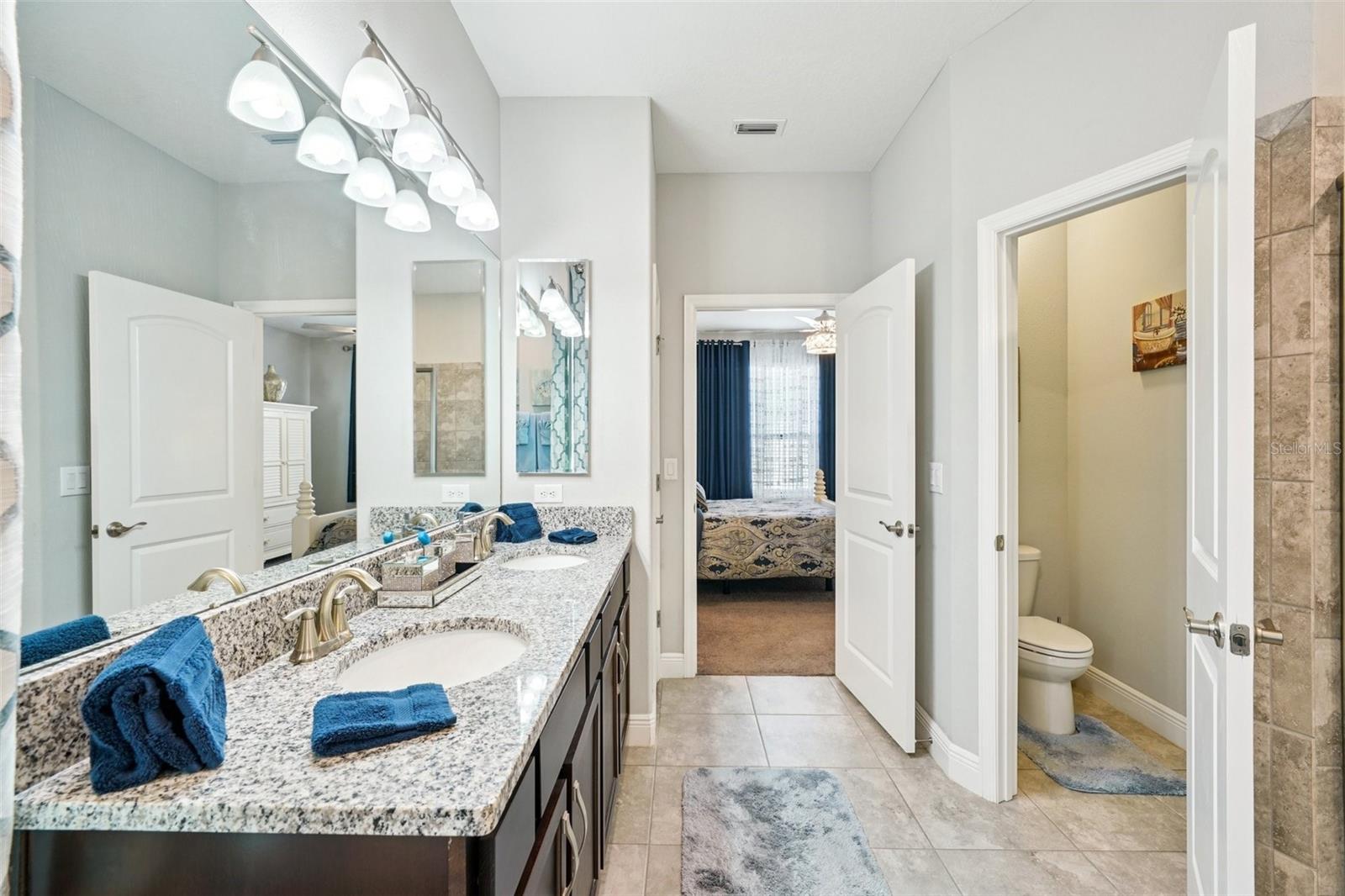 Image 50 of 77 For 12627 Vander Way