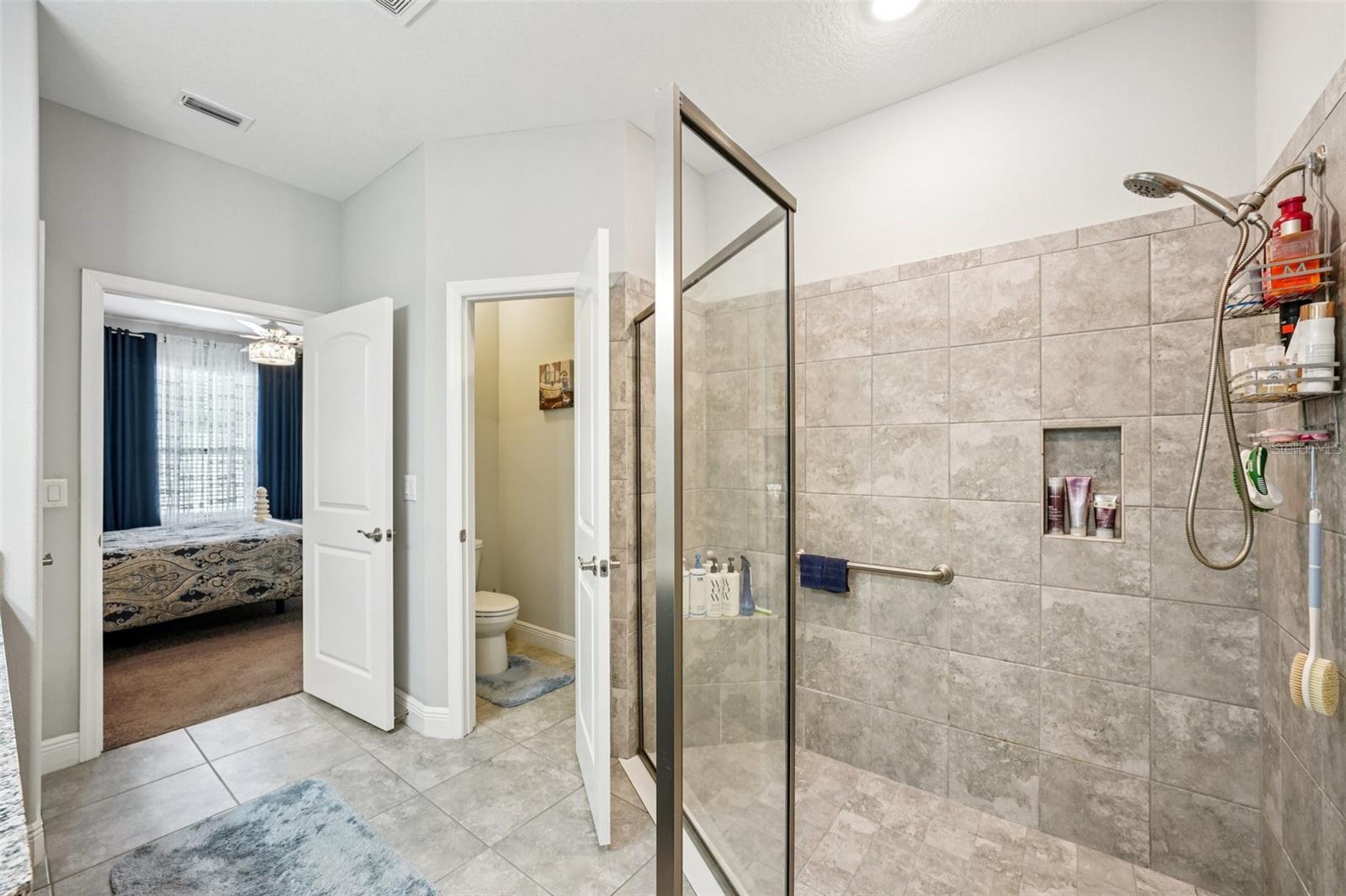 Image 51 of 77 For 12627 Vander Way