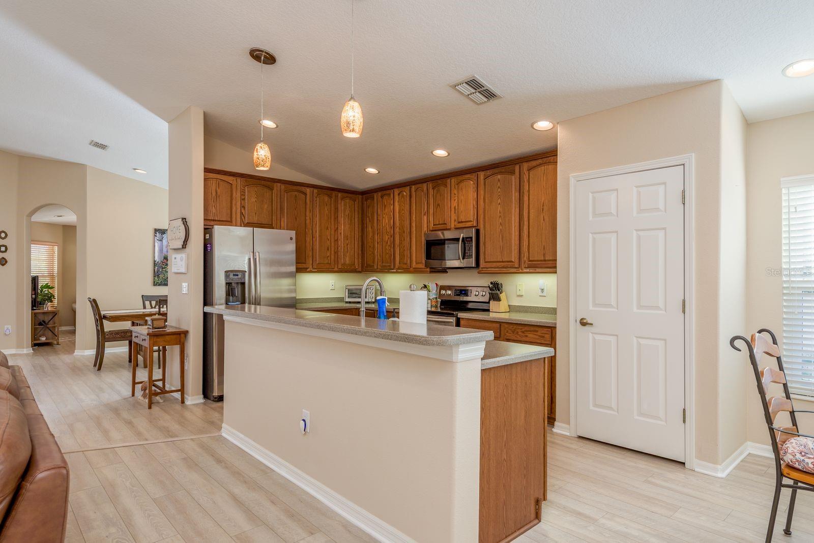 Image 11 of 49 For 11457 Mcleod Street