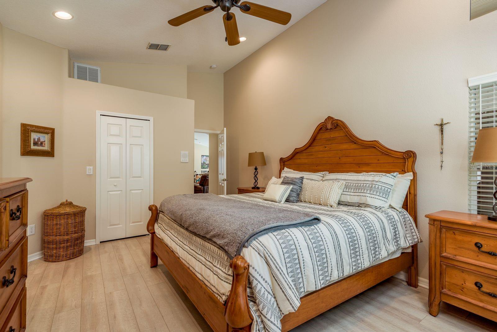 Image 15 of 49 For 11457 Mcleod Street