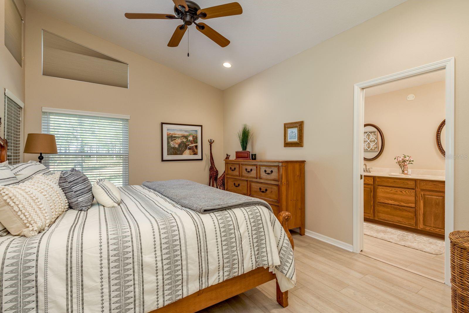 Image 16 of 49 For 11457 Mcleod Street