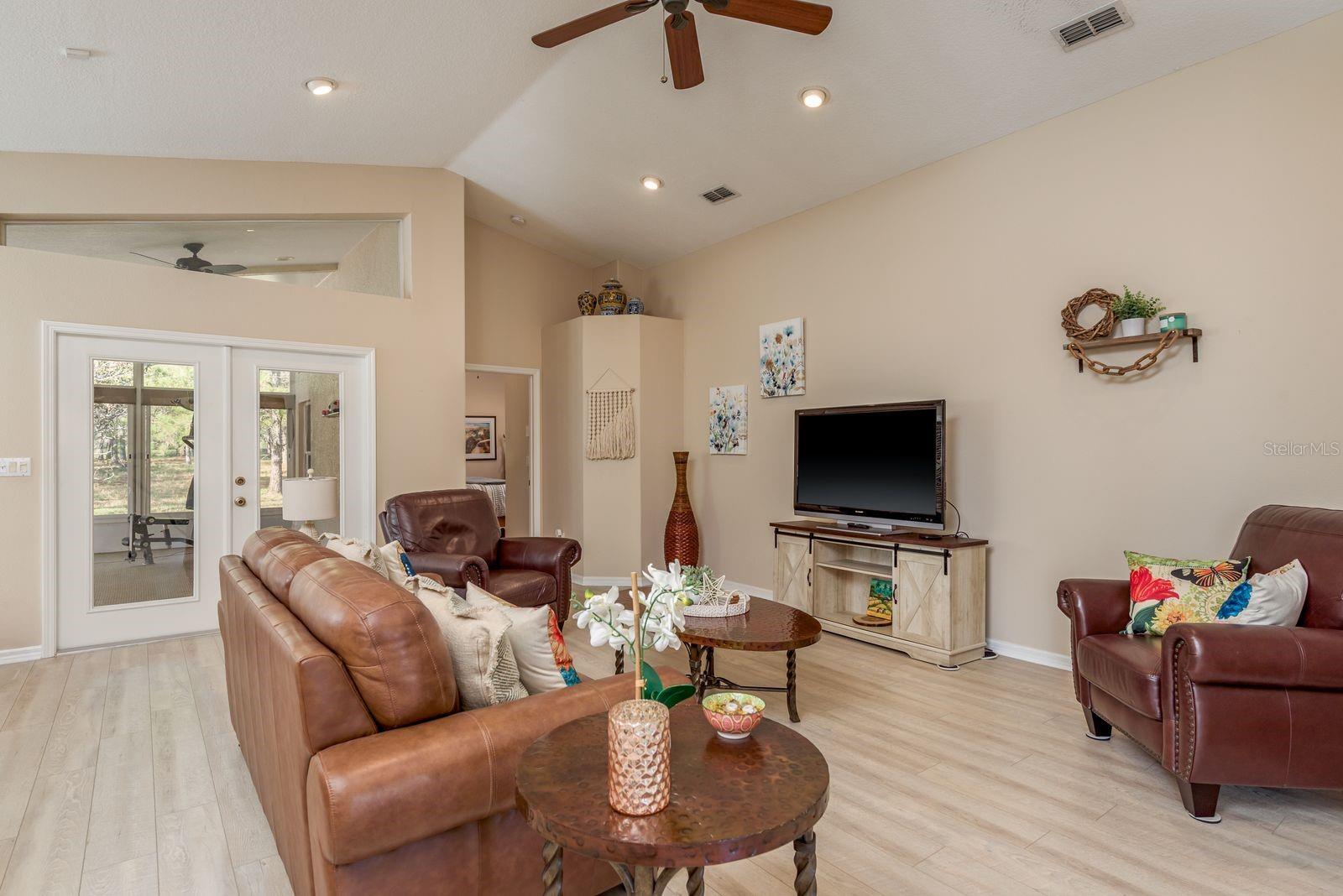 Image 9 of 49 For 11457 Mcleod Street