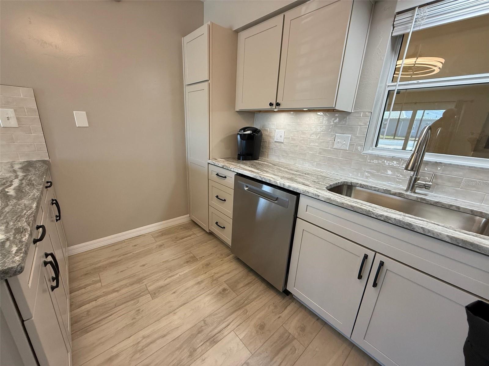 Image 14 of 27 For 175 55th Avenue 109