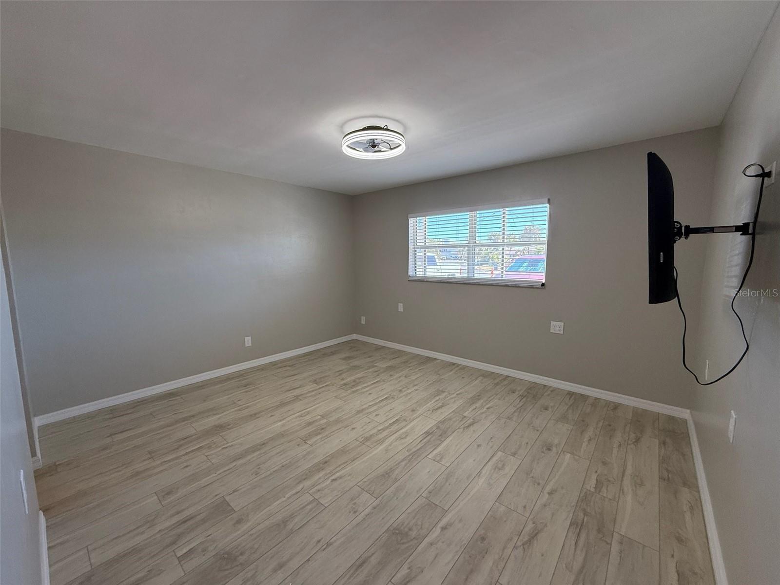 Image 16 of 27 For 175 55th Avenue 109