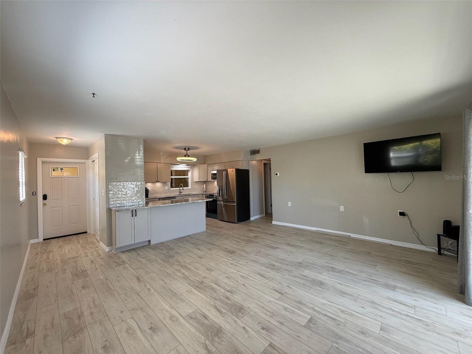 Image 4 of 27 For 175 55th Avenue 109