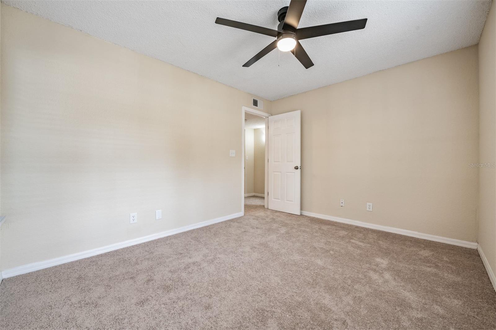 Image 21 of 45 For 3274 Haviland Court 101