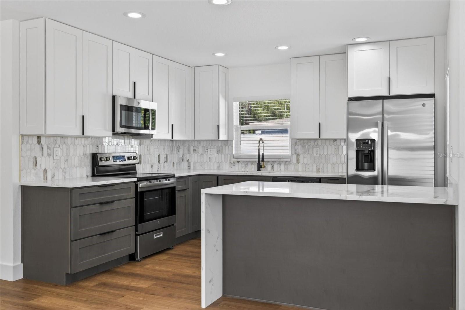 Image 11 of 30 For 5502 Habana Avenue