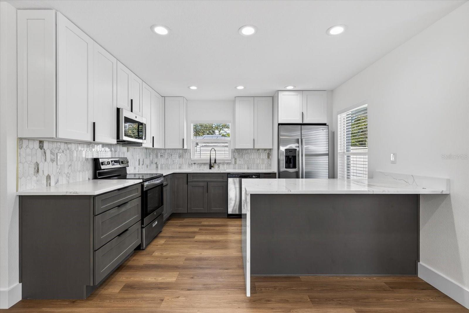 Image 12 of 30 For 5502 Habana Avenue