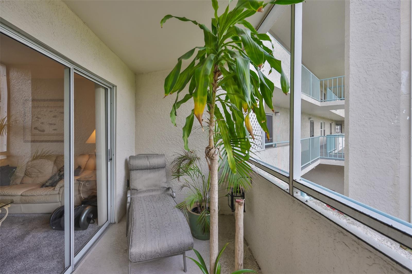 Image 10 of 34 For 5567 Sea Forest Drive 122