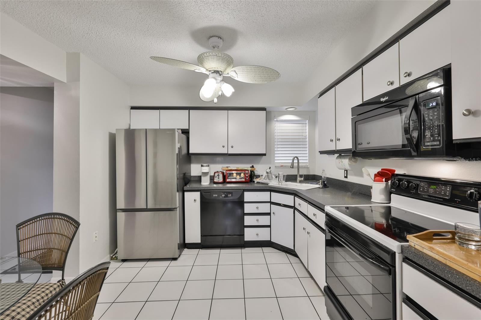 Image 16 of 34 For 5567 Sea Forest Drive 122