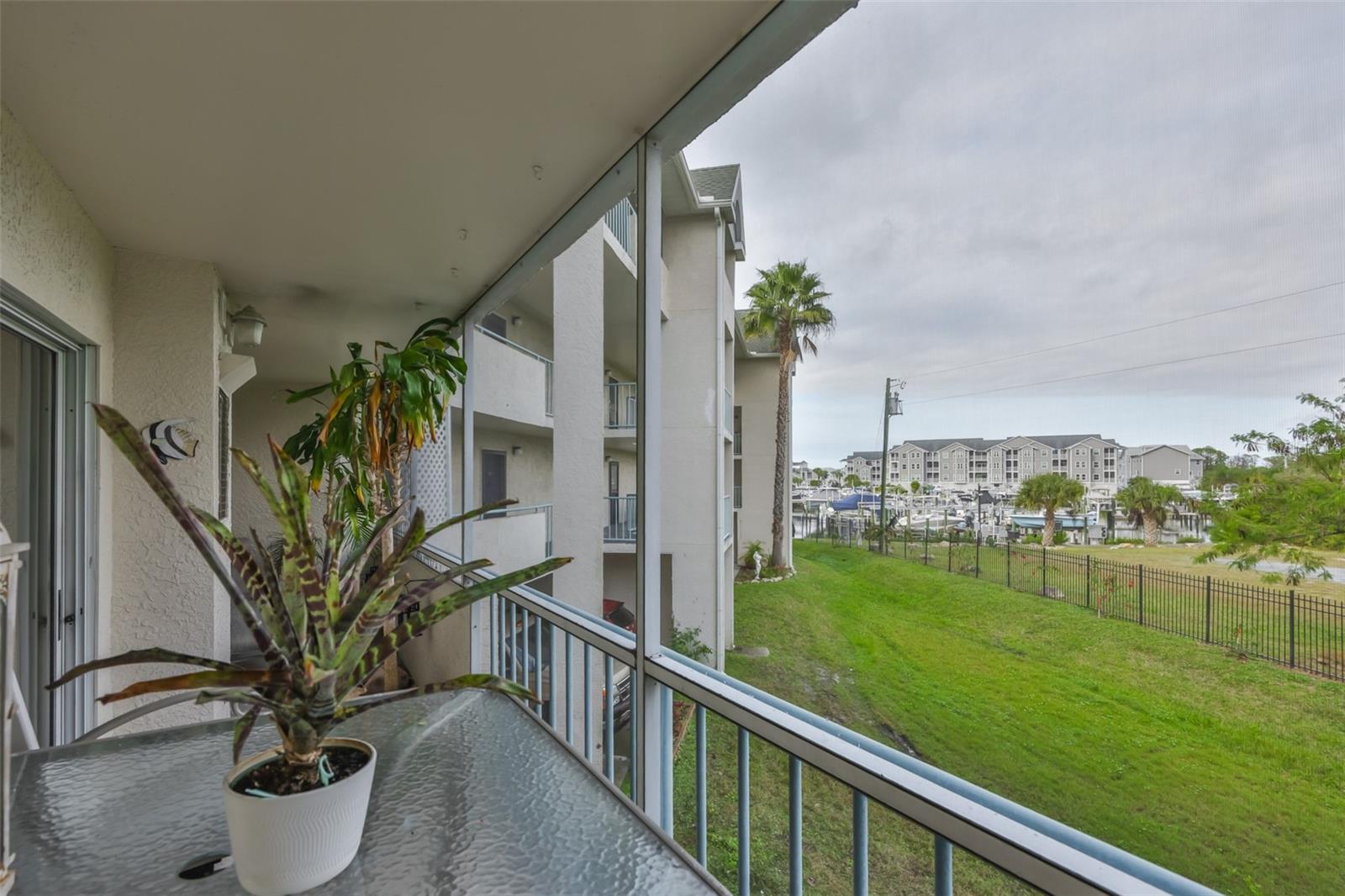 Image 22 of 34 For 5567 Sea Forest Drive 122