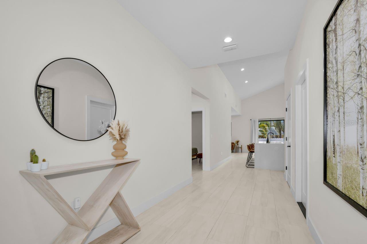 Image 13 of 50 For 1590 Washington Avenue