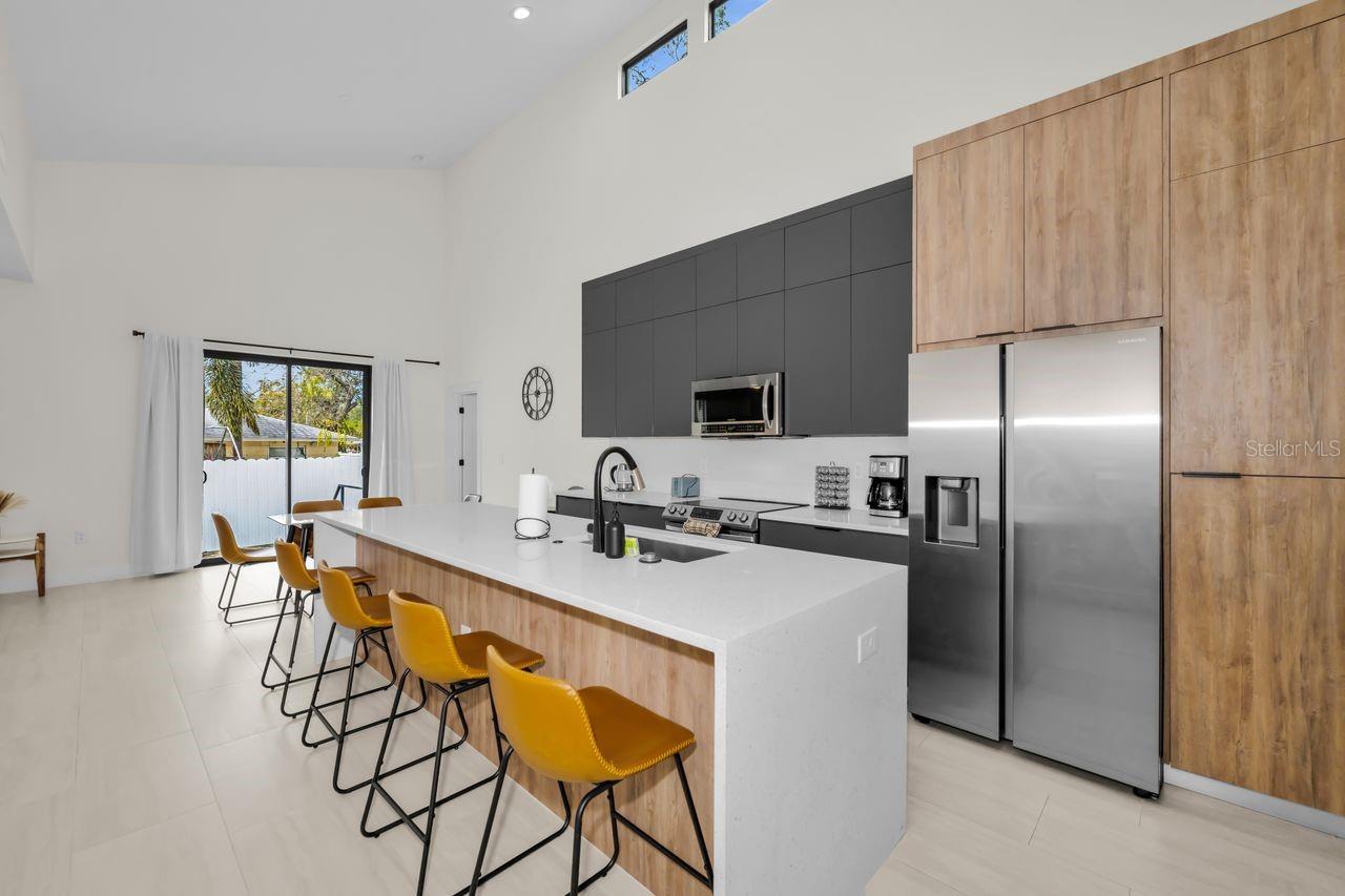 Image 14 of 50 For 1590 Washington Avenue