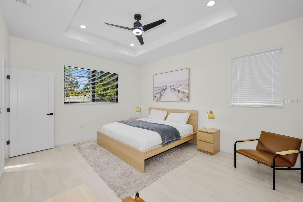 Image 30 of 50 For 1590 Washington Avenue