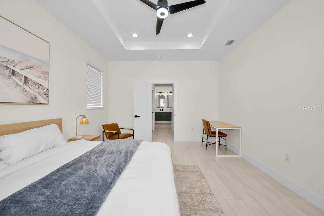 Image 32 of 50 For 1590 Washington Avenue